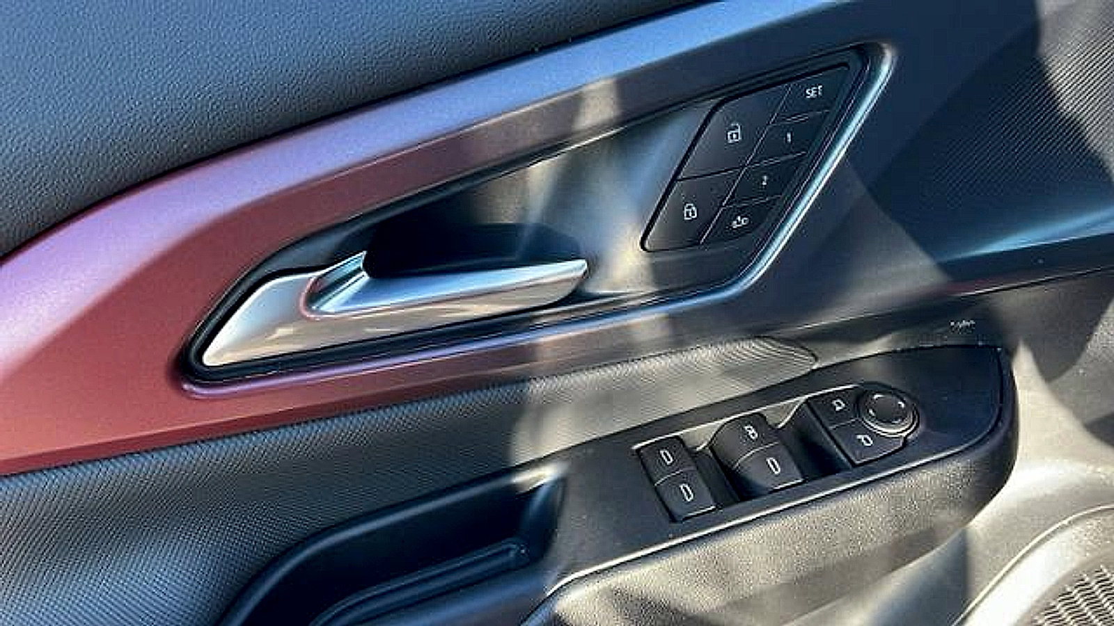 New 2026 Chevrolet Equinox EV RS image 16