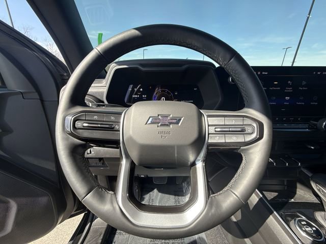 Used 2025 Chevrolet Colorado Trail Boss image 14