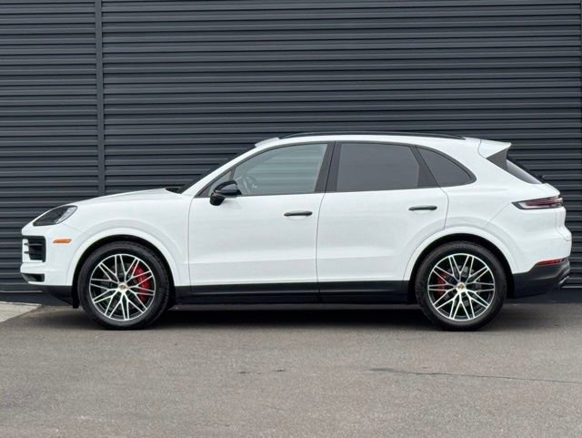 Certified 2024 Porsche Cayenne S image 2