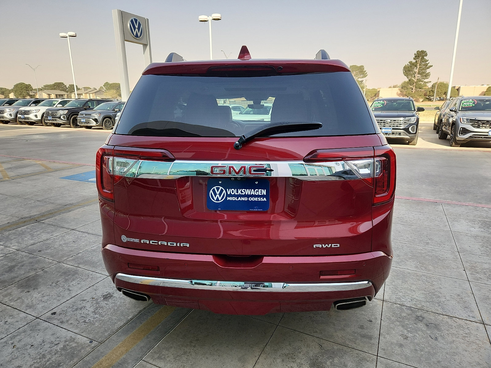 Used 2020 GMC Acadia Denali w/ Denali Ultimate Package image 6