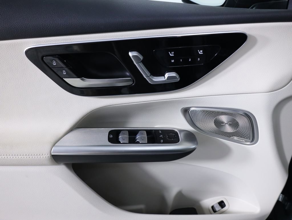 Certified 2026 Mercedes-Benz GLC 300 4MATIC image 9