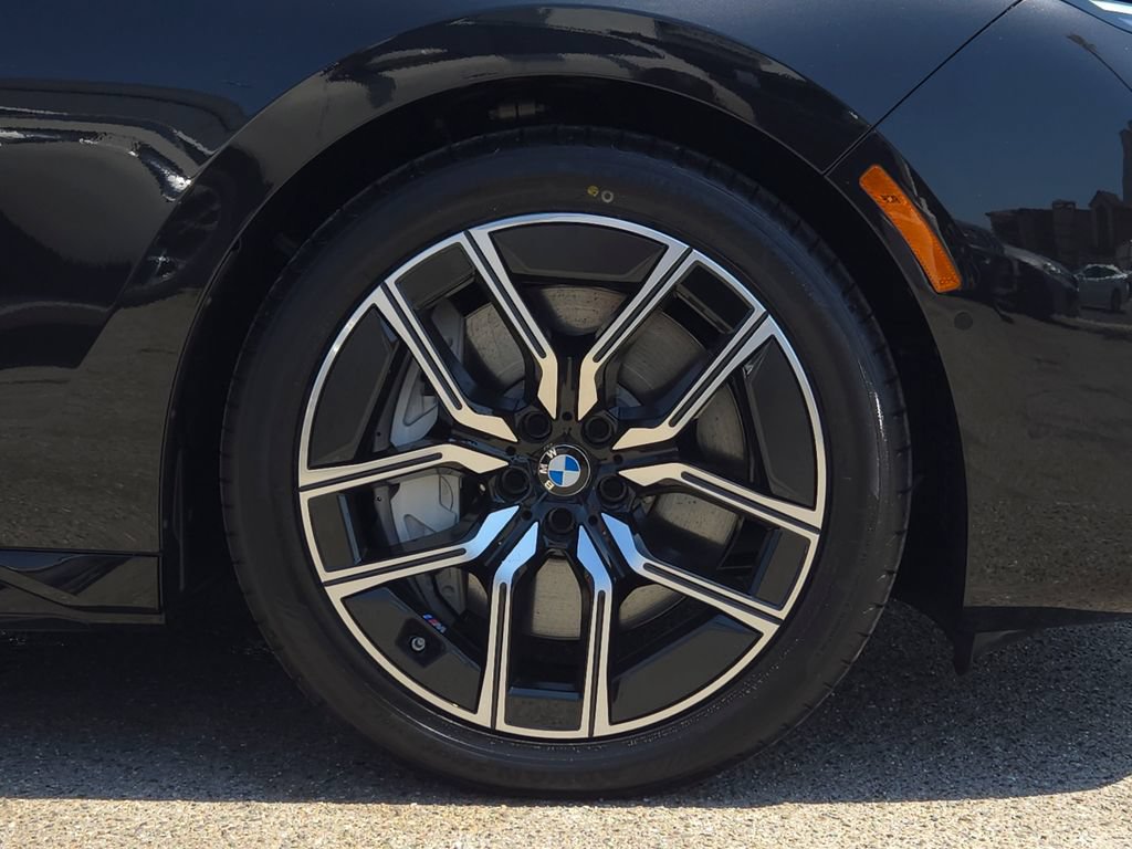 Used 2024 BMW 760i xDrive AWD/4WD image 5