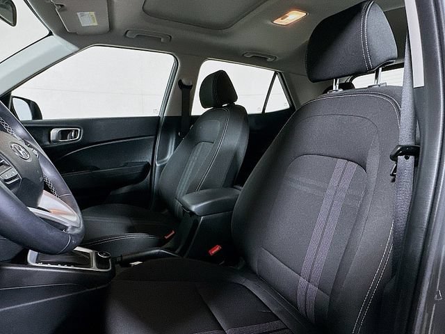 Used 2023 Hyundai Venue SEL w/ Cargo Package FWD image 11