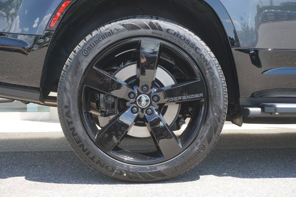 New 2025 Land Rover Defender 130 V8 image 35