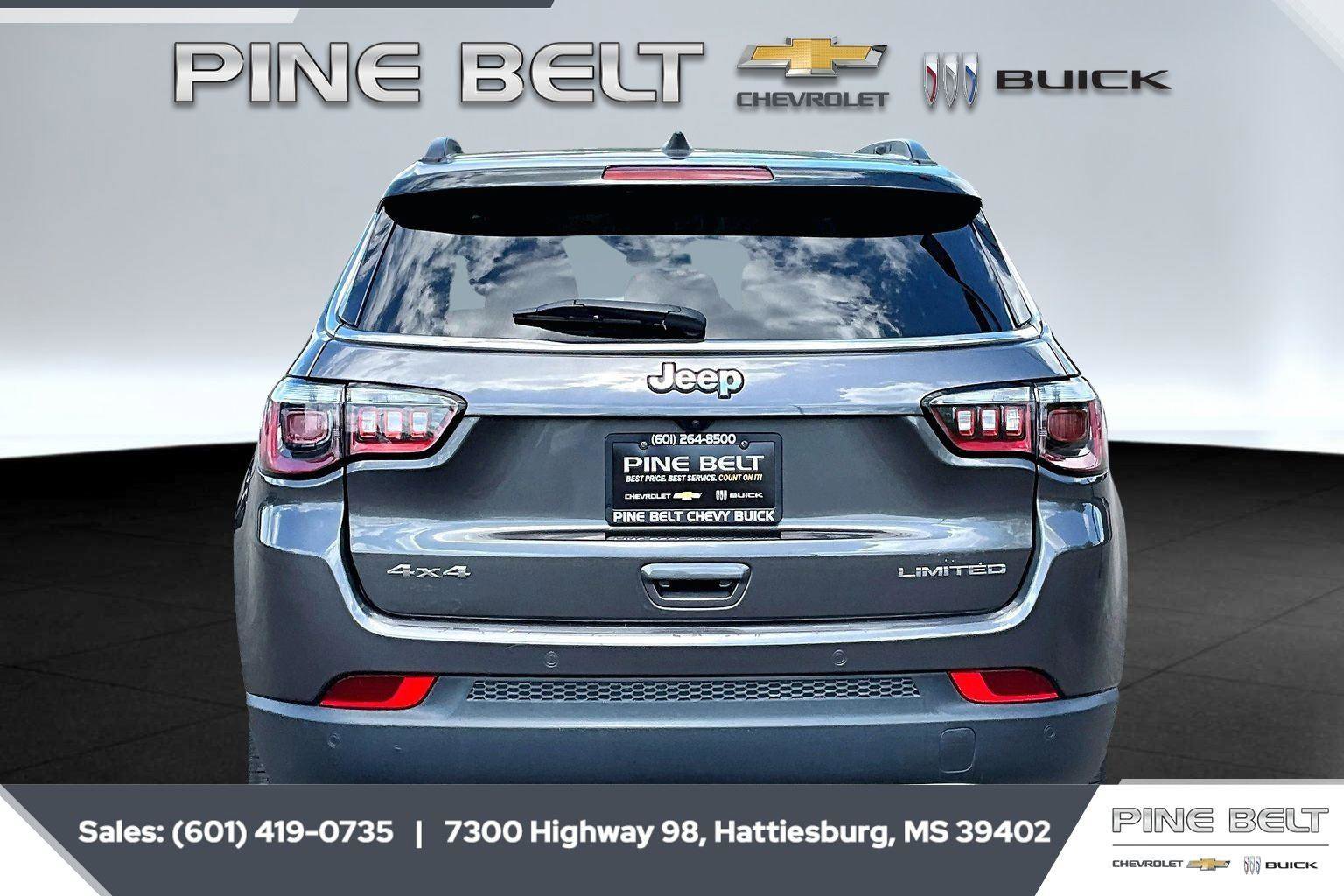 Used 2023 Jeep Compass Limited image 4