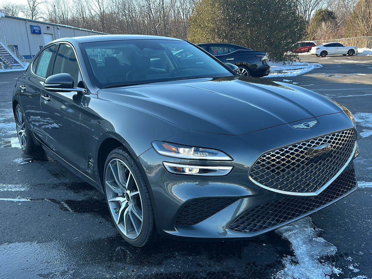 Used 2025 Genesis G70 2.5T image 3