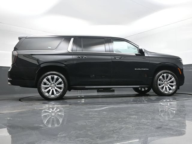 New 2026 Chevrolet Suburban Premier w/ Sun And Tow Package AWD/4WD image 32