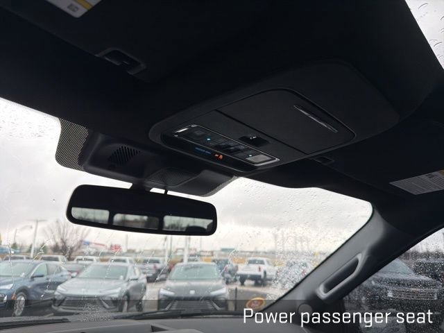 Used 2025 Ford F150 Lariat w/ Equipment Group 501A Mid image 33