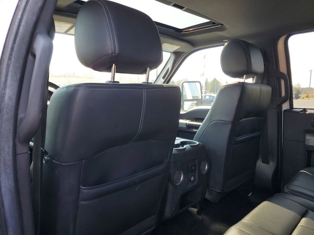 Used 2016 Ford F250 Lariat w/ Lariat Ultimate Package AWD/4WD image 30