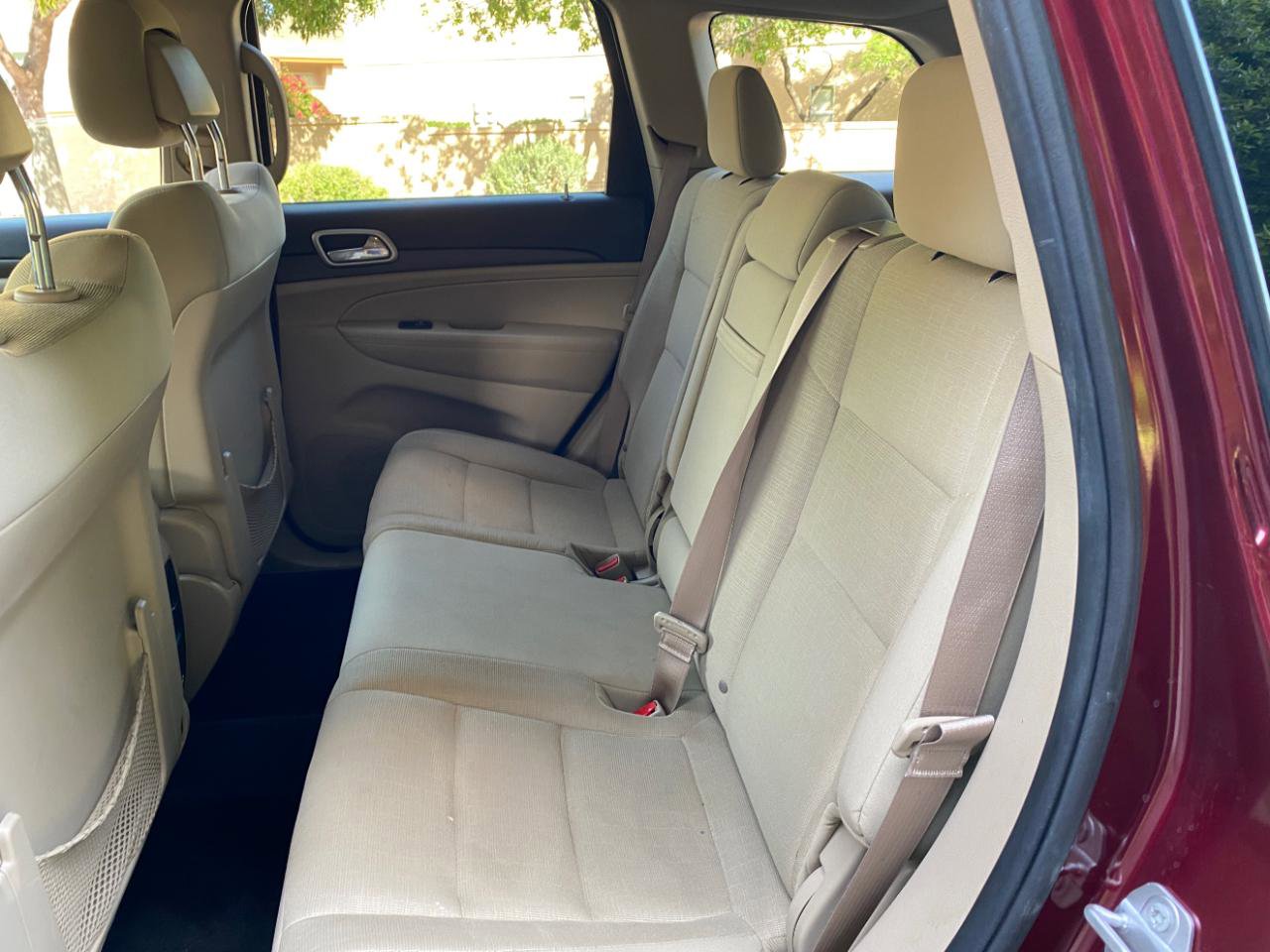 Used 2016 Jeep Grand Cherokee Laredo image 39