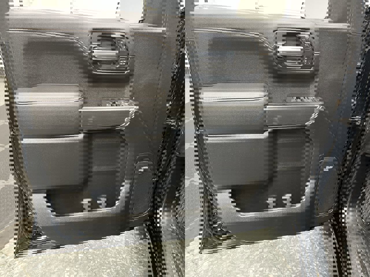 Used 2019 GMC Sierra 1500 AT4 image 7