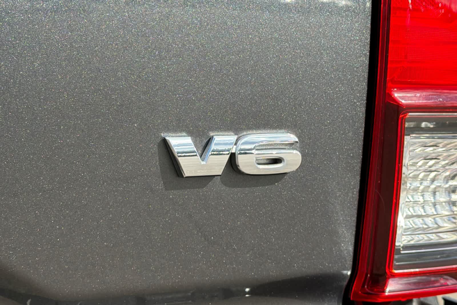 Used 2021 Toyota Tacoma SR5 RWD image 29