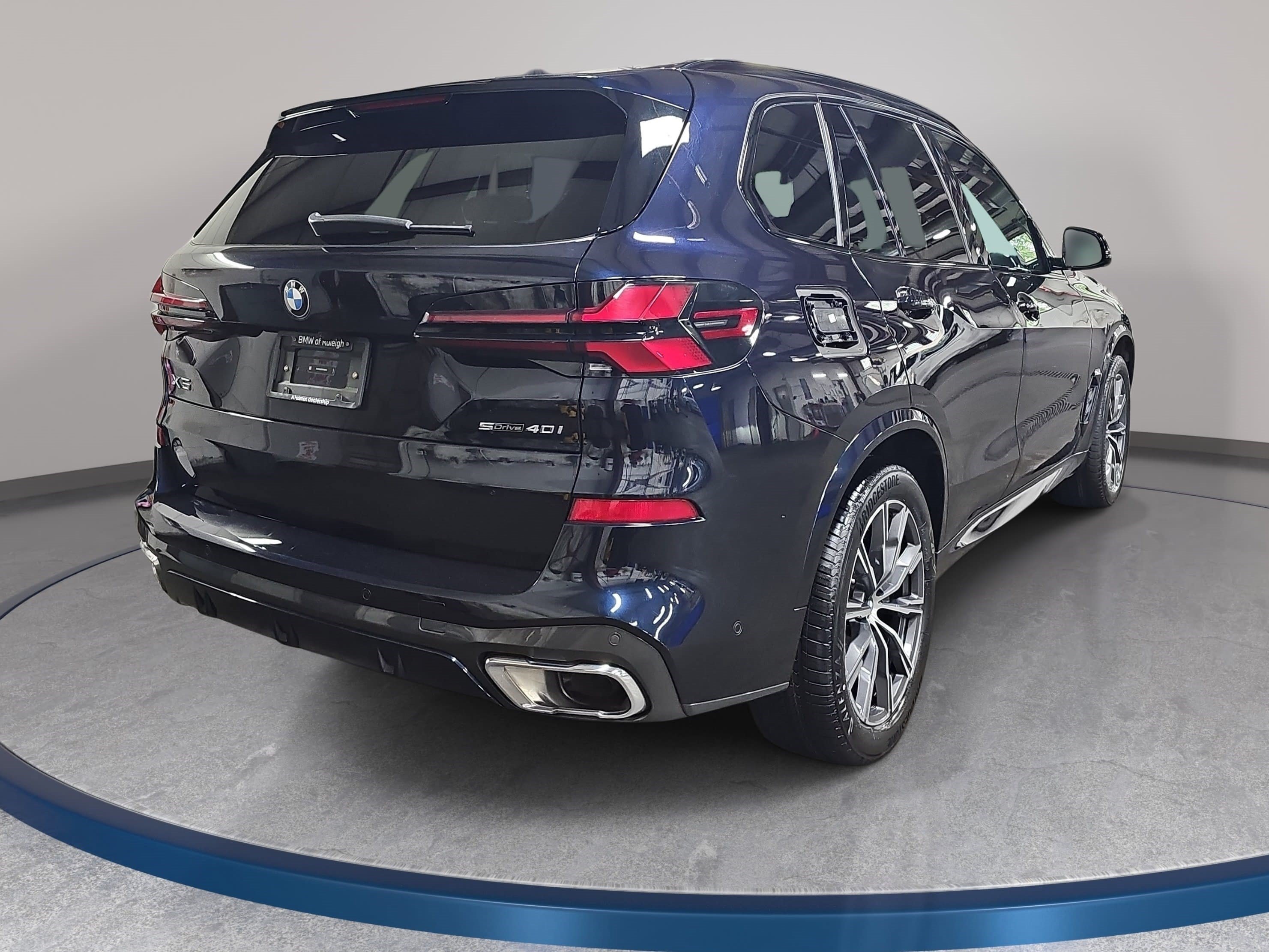 Used 2026 BMW X5 sDrive40i RWD image 3