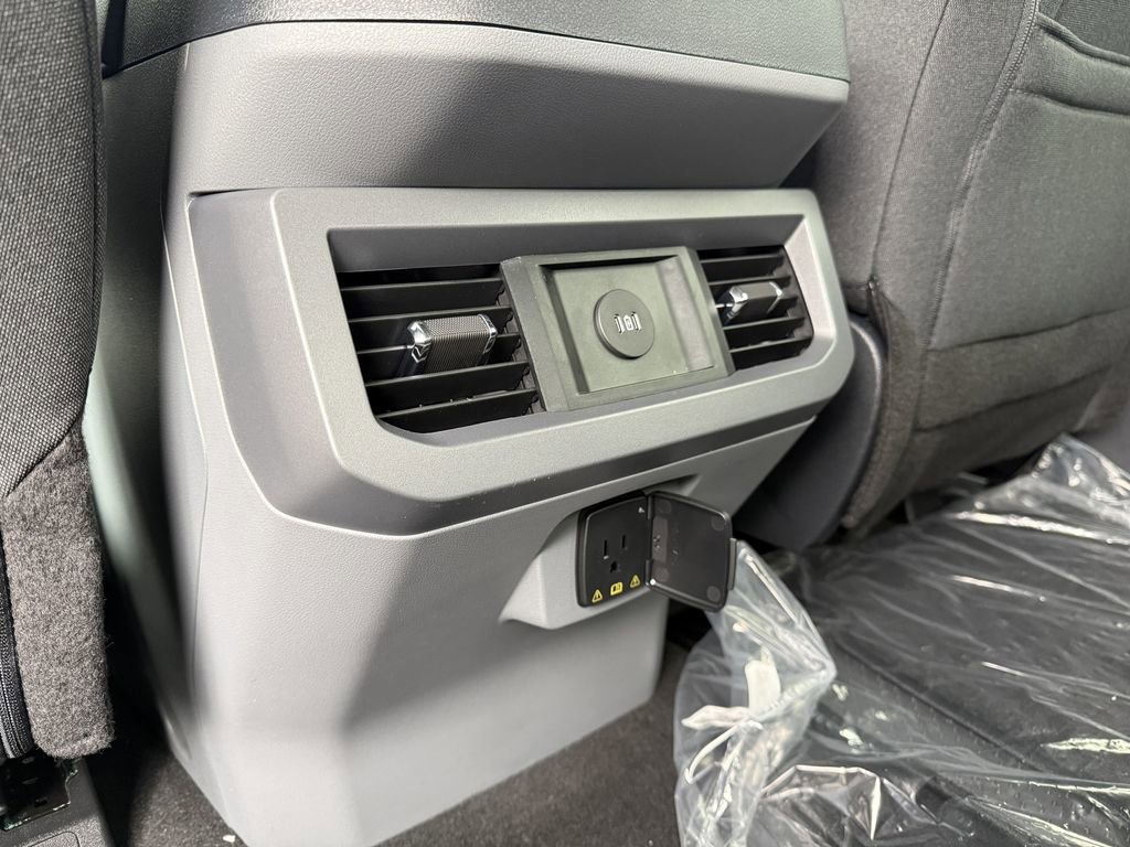 New 2026 Ford F350 XLT w/ XLT Premium Package image 11