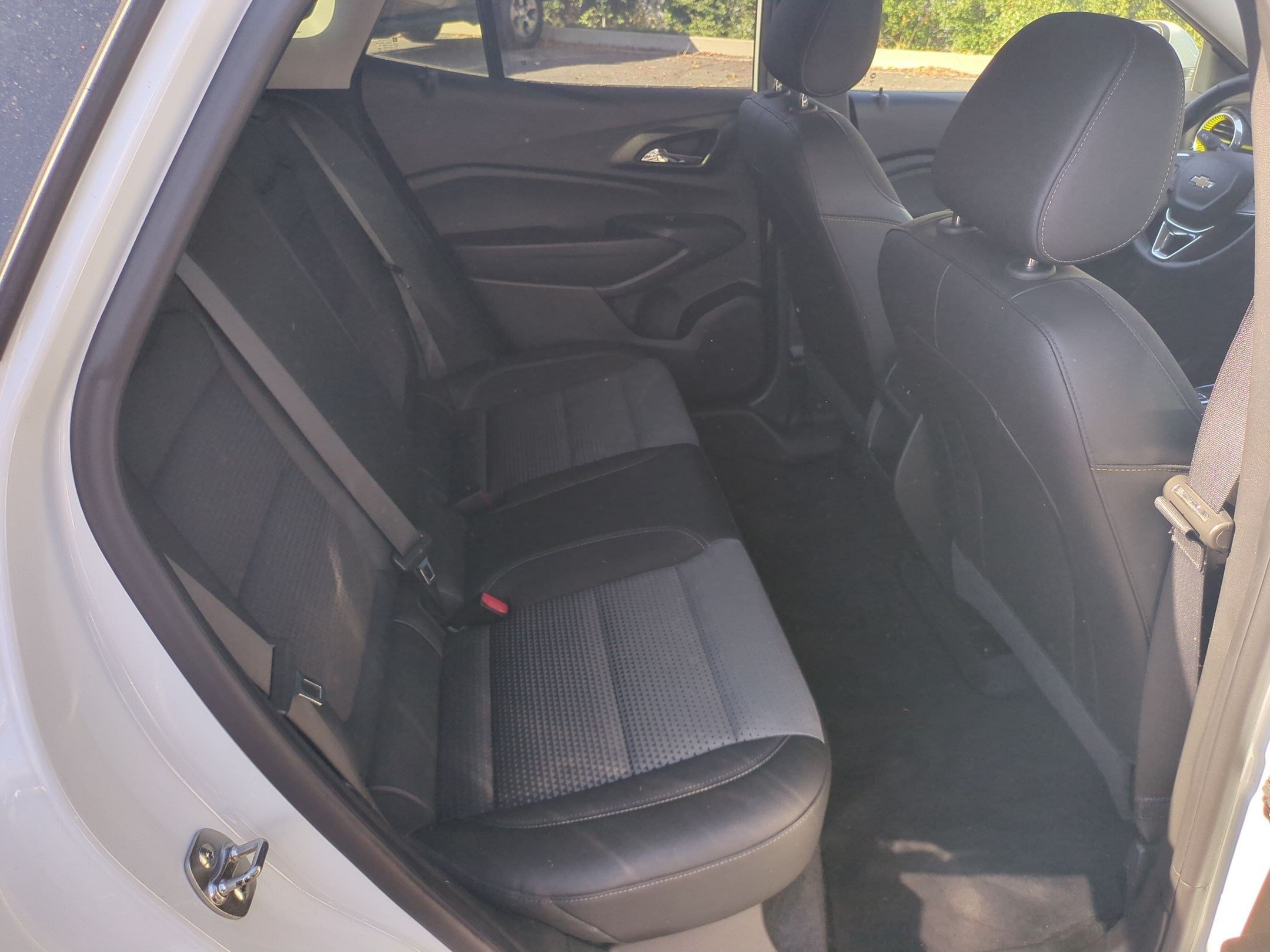 Used 2024 Chevrolet Trax LT w/ Driver Confidence Package FWD image 27