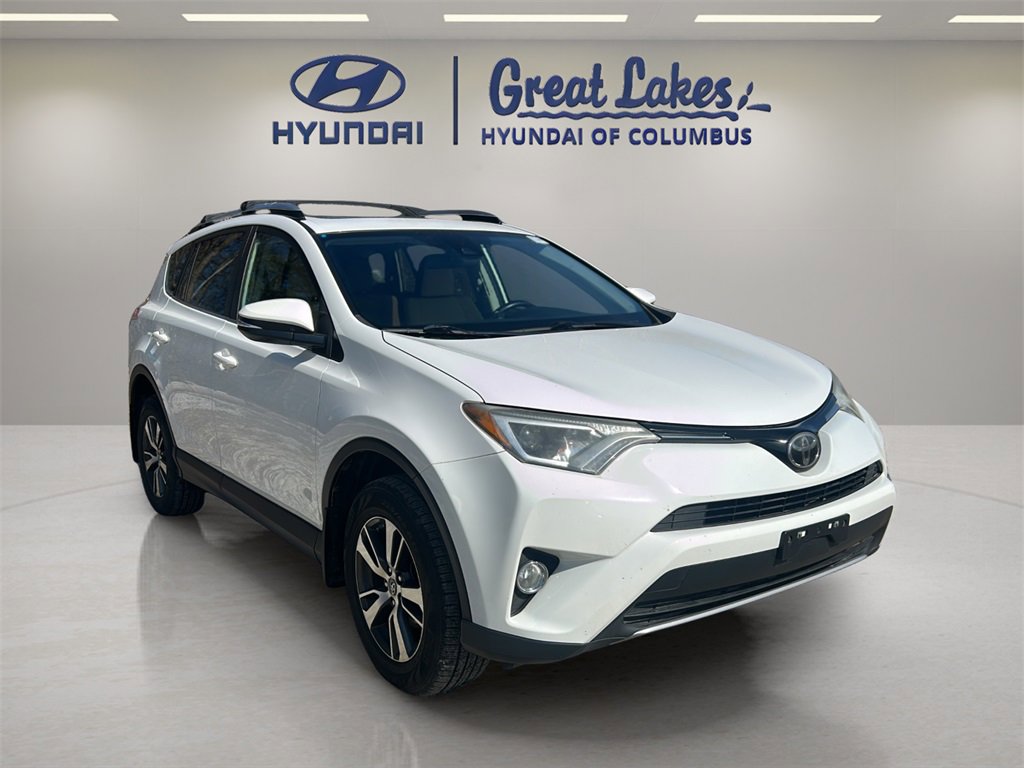 Used 2017 Toyota RAV4 XLE w/ Cargo Management Package image 7