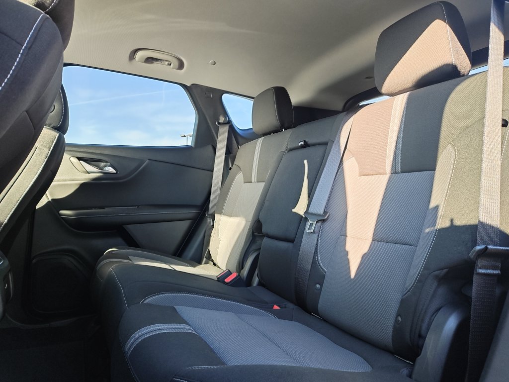 Used 2024 Chevrolet Blazer LT w/ Convenience Package FWD image 14