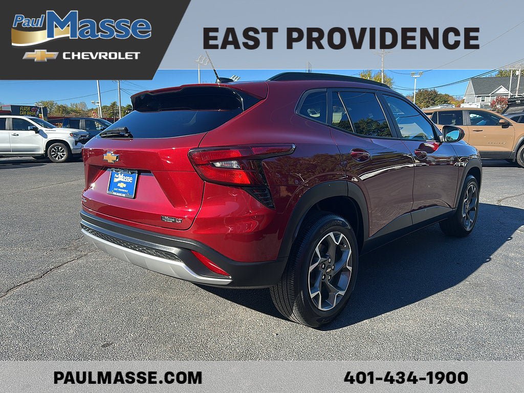 Certified 2024 Chevrolet Trax LT w/ LT Convenience Package FWD image 4