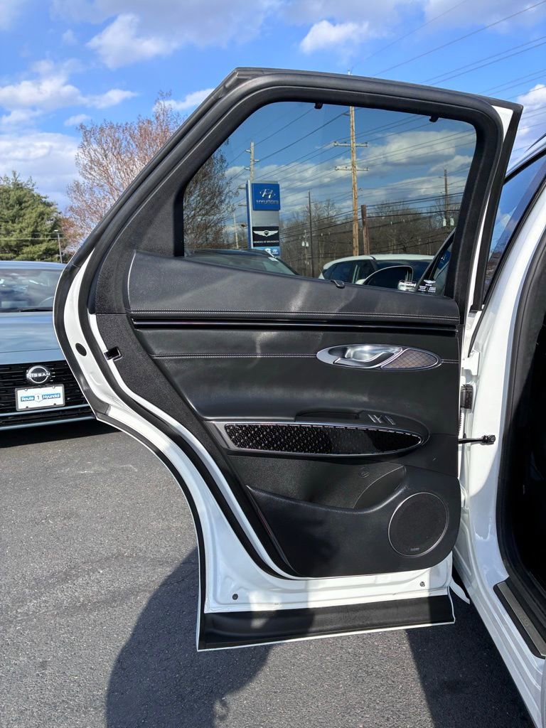 Used 2022 Genesis GV70 3.5T Sport w/ Sport Prestige Package AWD/4WD image 49