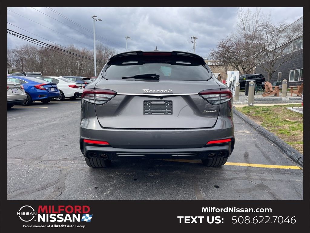 Used 2022 Maserati Levante Modena image 4