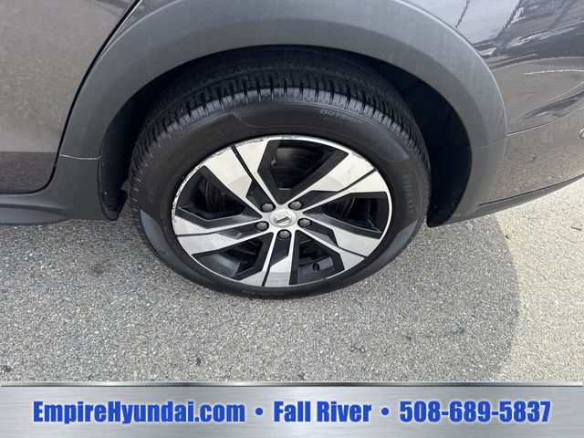 Used 2025 Volvo V60 B5 Cross Country Plus AWD/4WD image 14