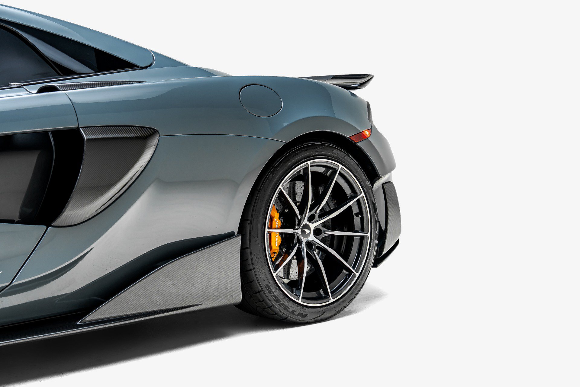 Used 2020 McLaren 600LT Spider RWD image 20