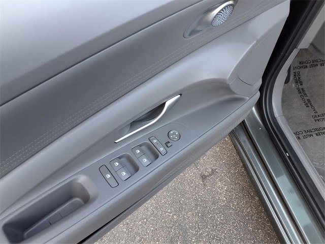 Used 2023 Chrysler 300 S image 12