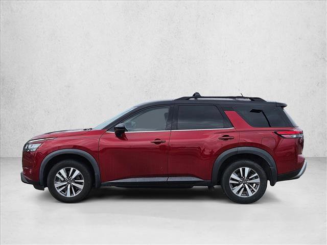 Used 2022 Nissan Pathfinder SL w/ Lighting Package (N92) FWD image 8