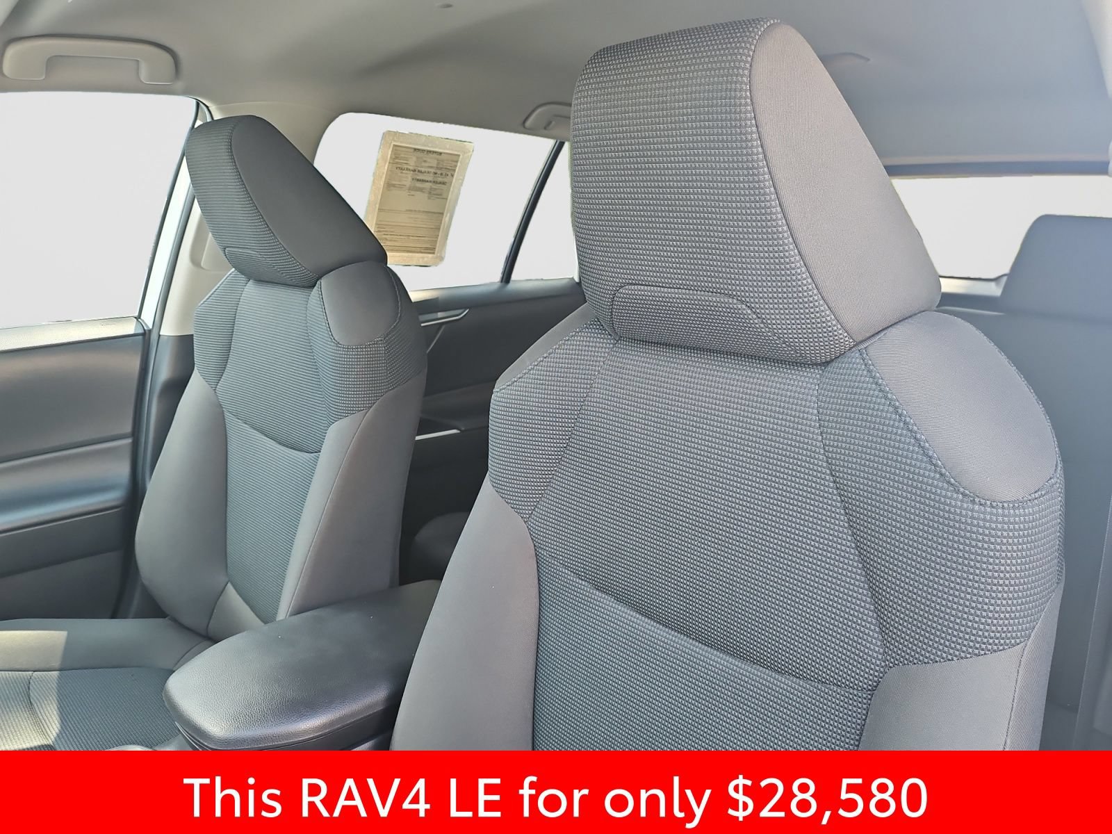 Used 2023 Toyota RAV4 LE AWD/4WD image 22