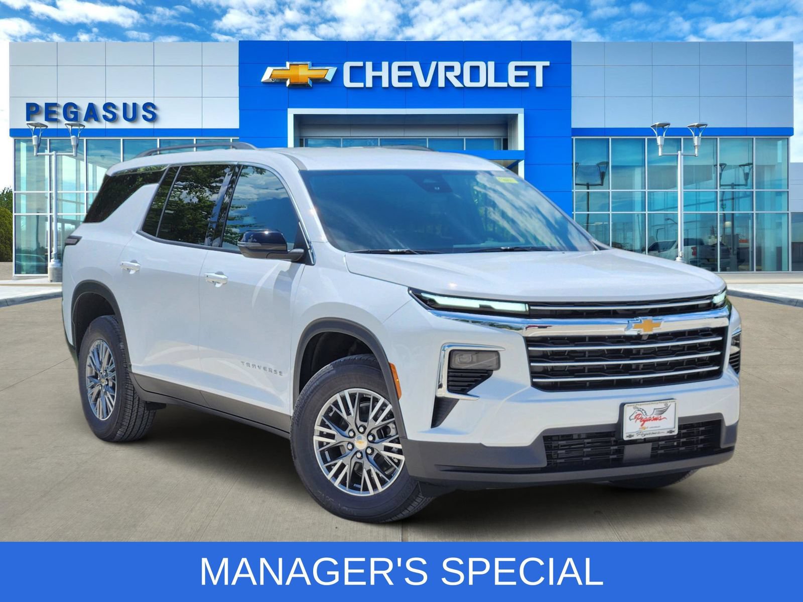 New 2026 Chevrolet Traverse LT FWD image 1