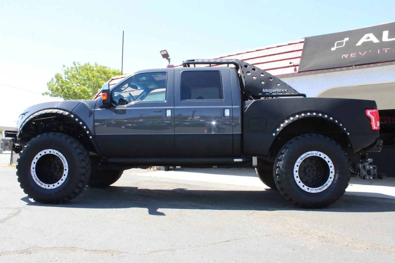Used 2016 Ford F350 Platinum AWD/4WD image 5