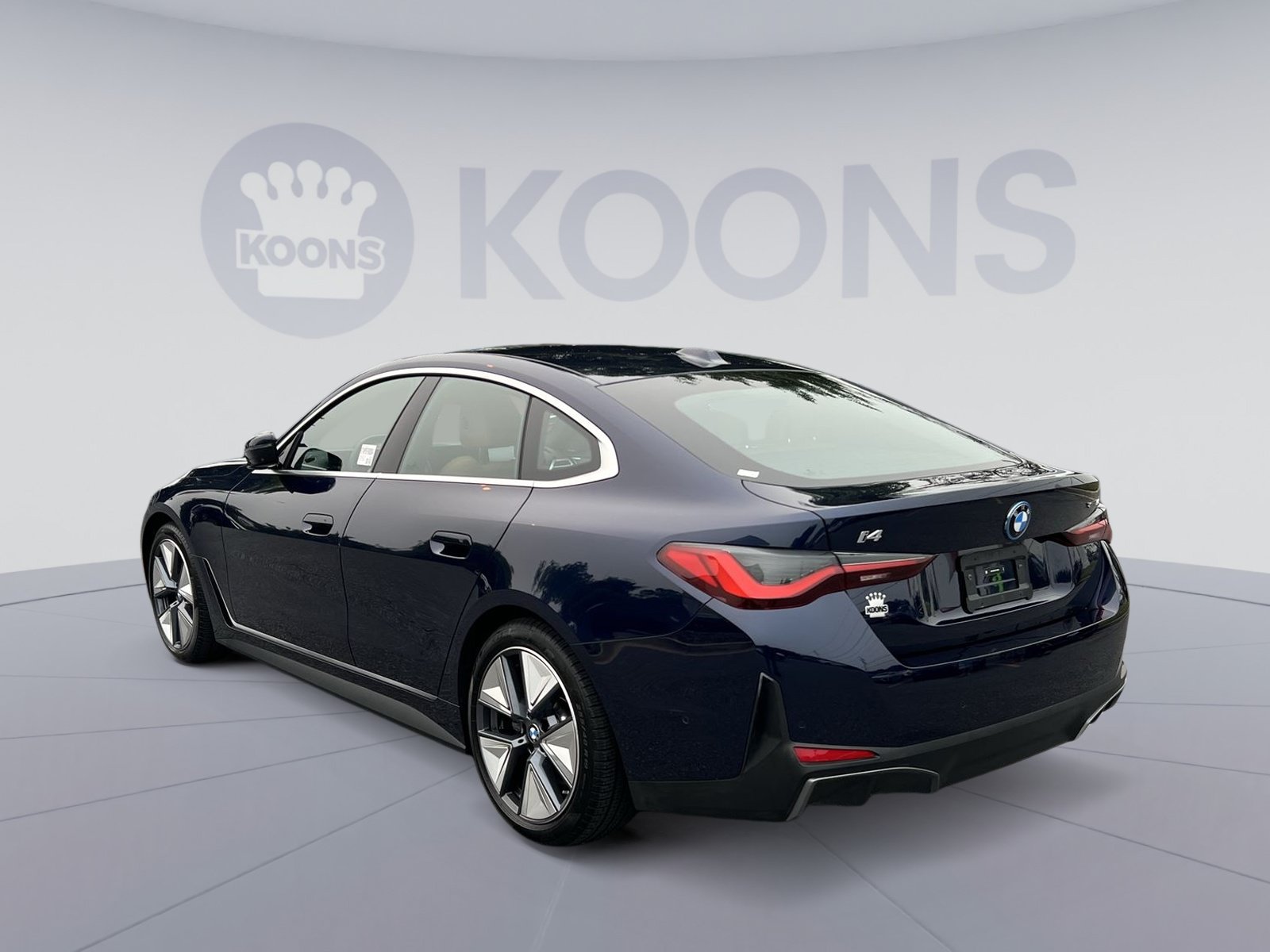 Used 2025 BMW i4 xDrive40i w/ Premium Package AWD/4WD image 4