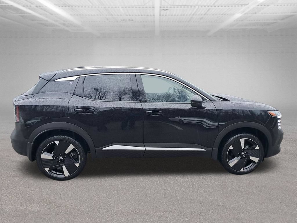 New 2026 Nissan Kicks SR w/ SR Premium Package AWD/4WD image 7