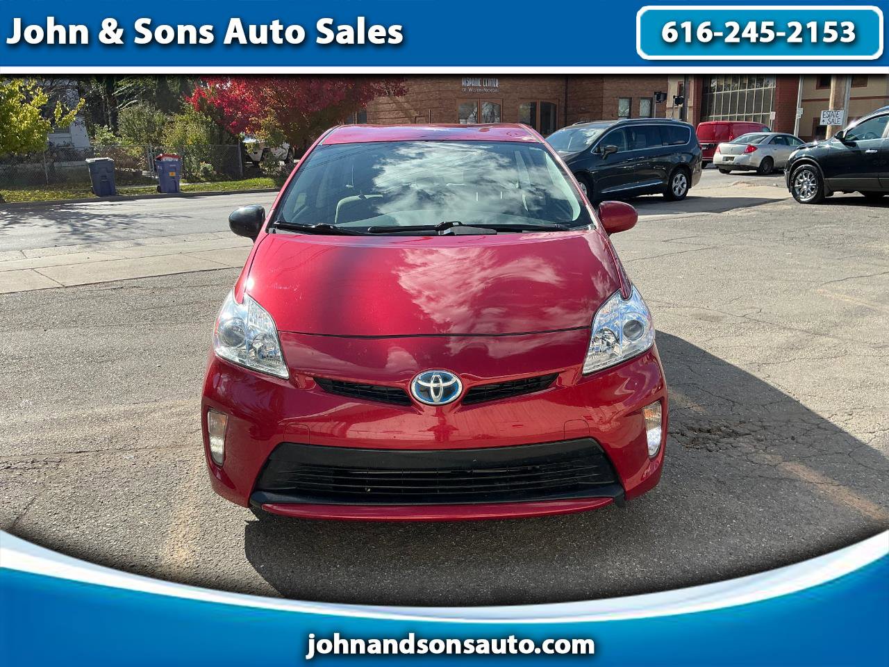 Used 2014 Toyota Prius Three image 1