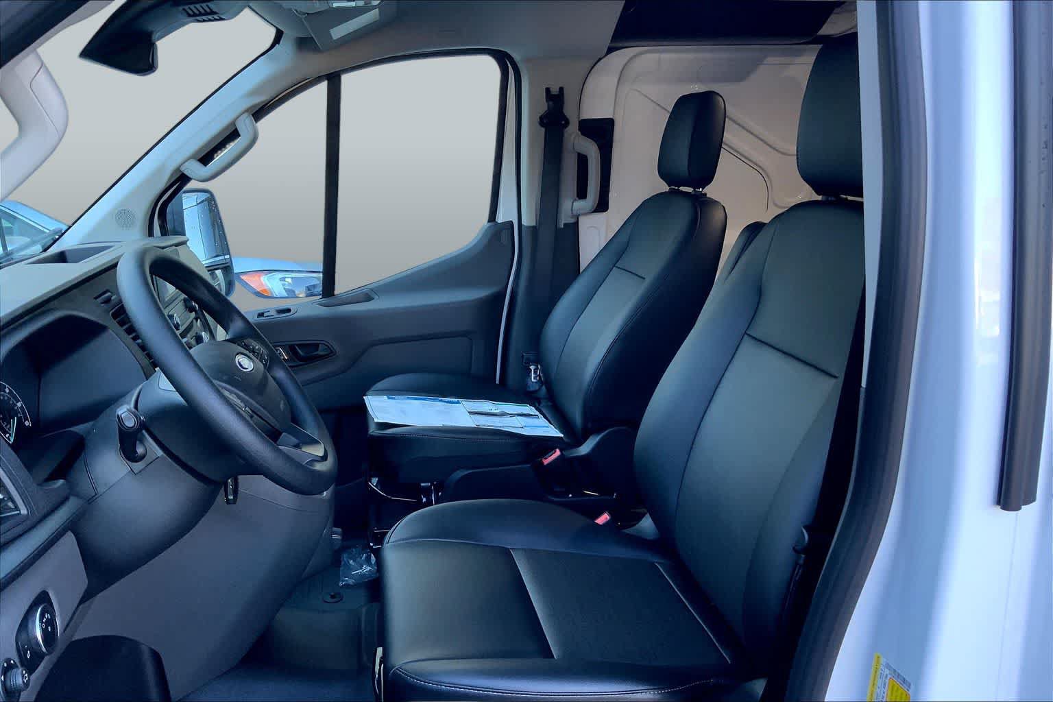 New 2025 Ford Transit 350 148 Low Roof AWD image 9