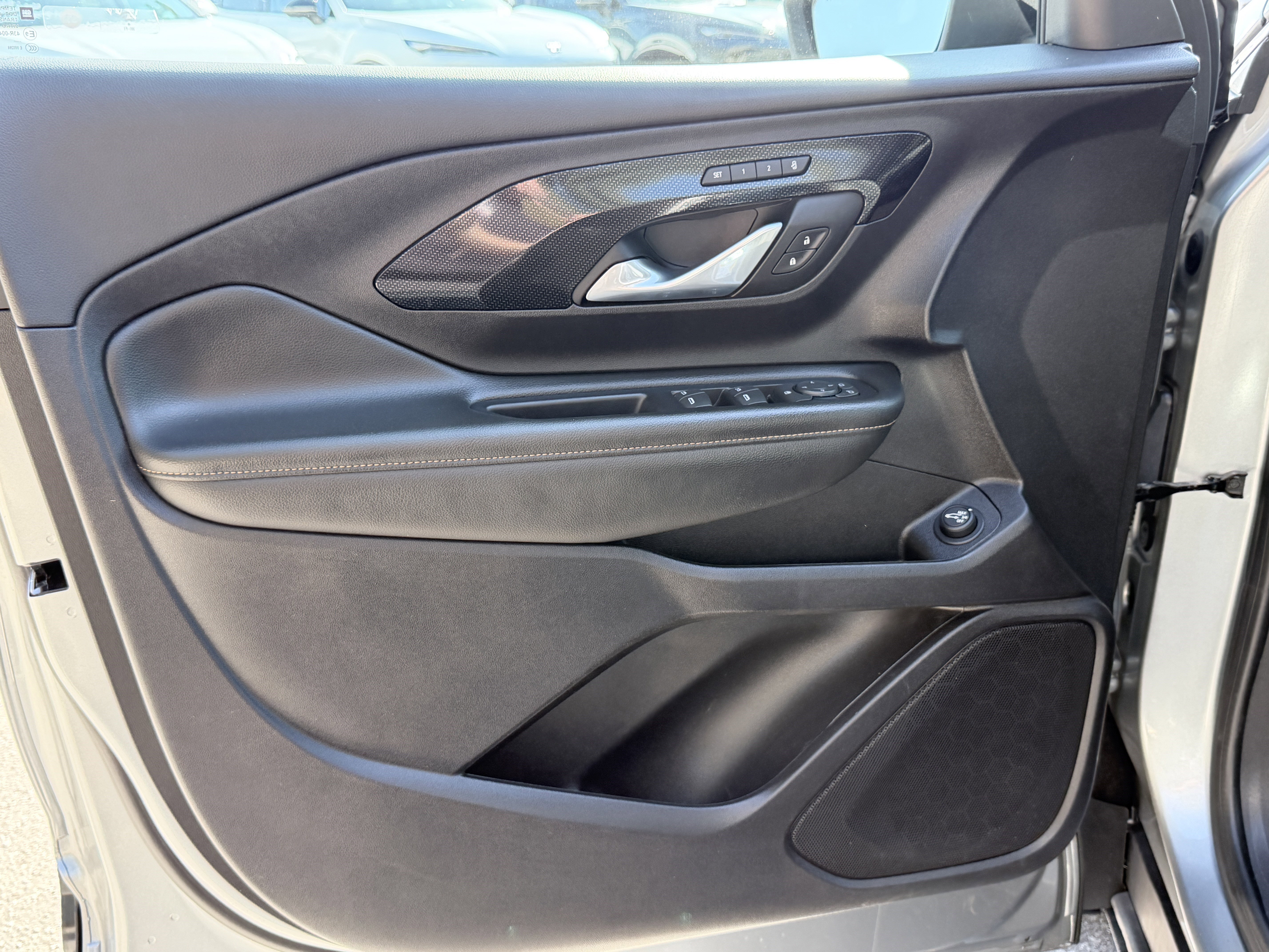 Used 2024 GMC Terrain AT4 image 12