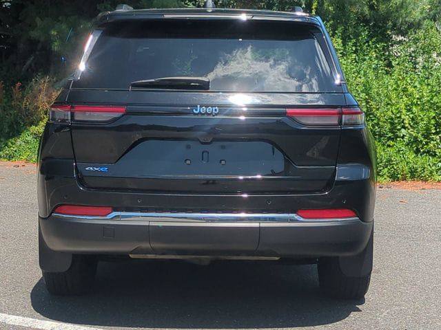 Certified 2022 Jeep Grand Cherokee Limited 4xe w/ MOPAR Finishing Package AWD/4WD image 7