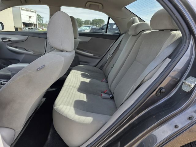 Used 2013 Toyota Corolla LE image 15