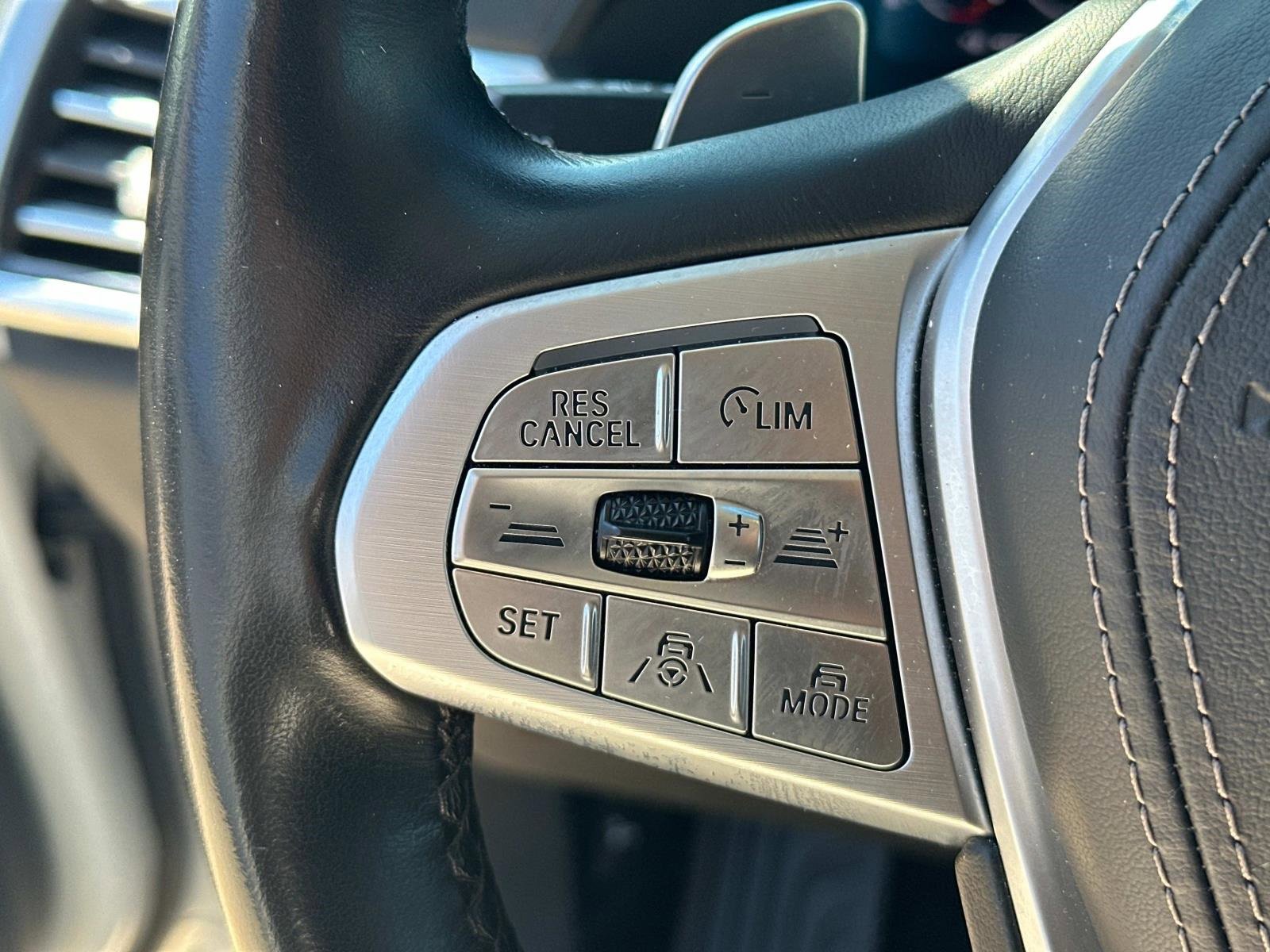 Used 2019 BMW X7 xDrive40i w/ Premium Package image 15