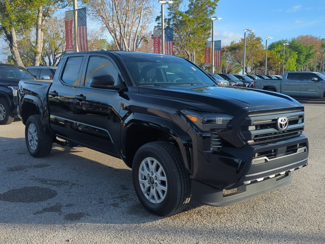 Used 2025 Toyota Tacoma SR image 3