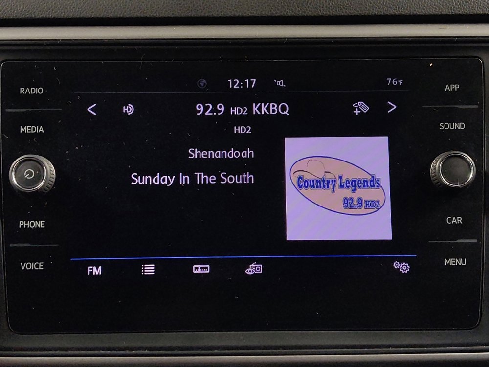 Used 2020 Volkswagen Atlas Cross Sport SE image 25