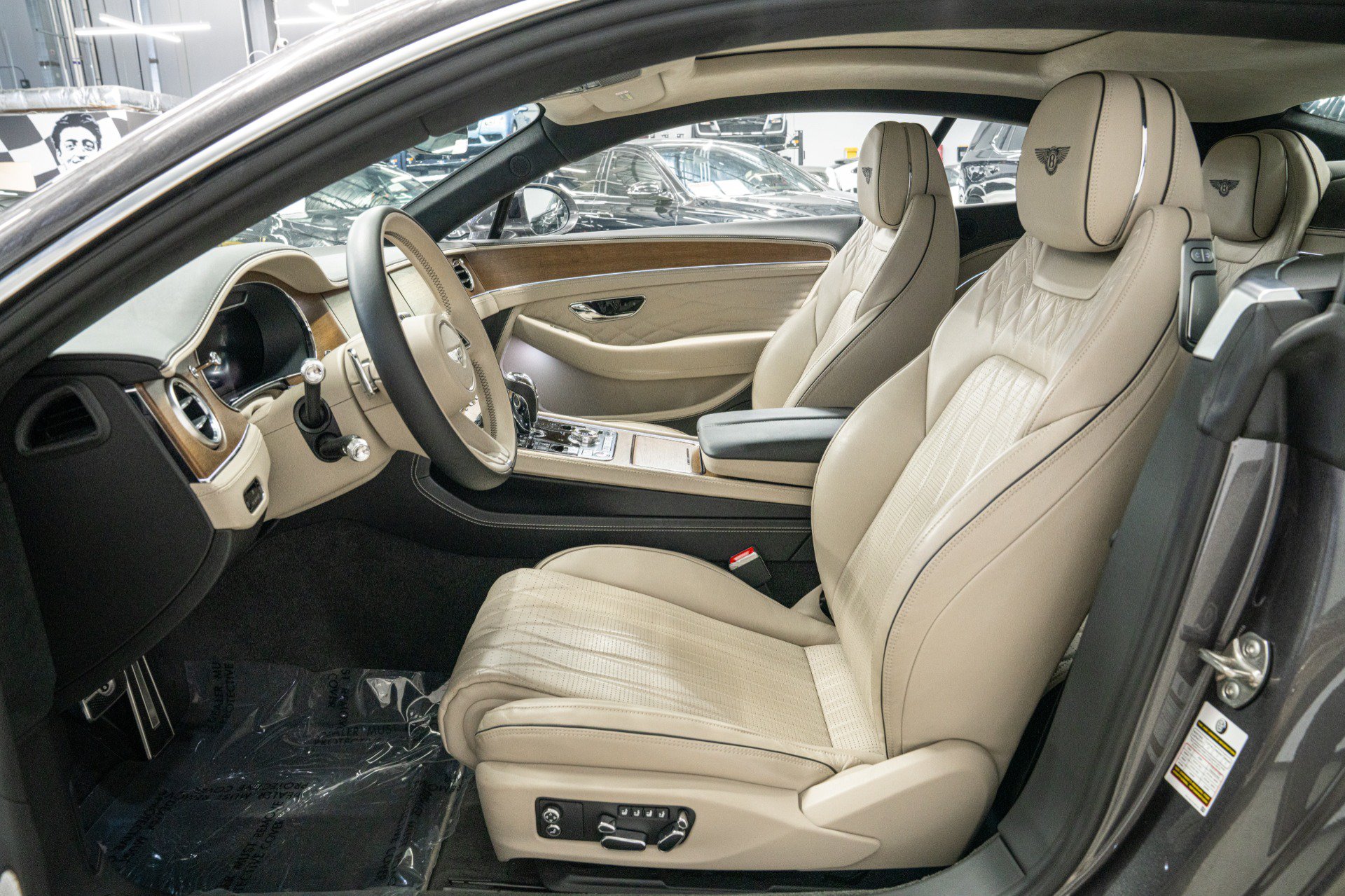 Used 2024 Bentley Continental GT V8 AWD/4WD image 34