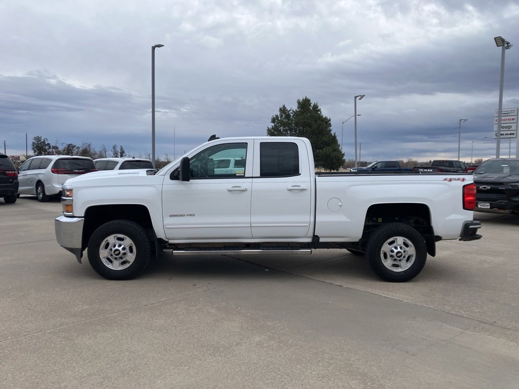 Used 2017 Chevrolet Silverado 2500 LT image 2