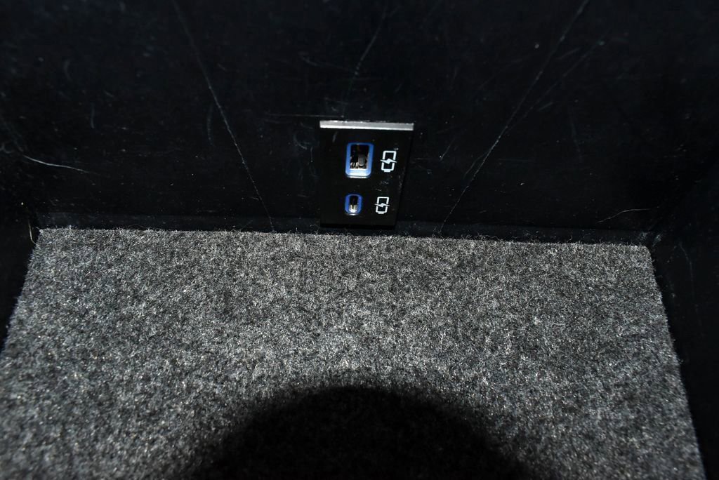 Used 2021 Toyota Tacoma SR5 image 36