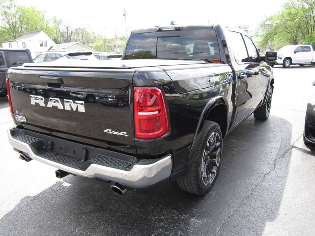 Used 2025 RAM 1500 Limited AWD/4WD image 4