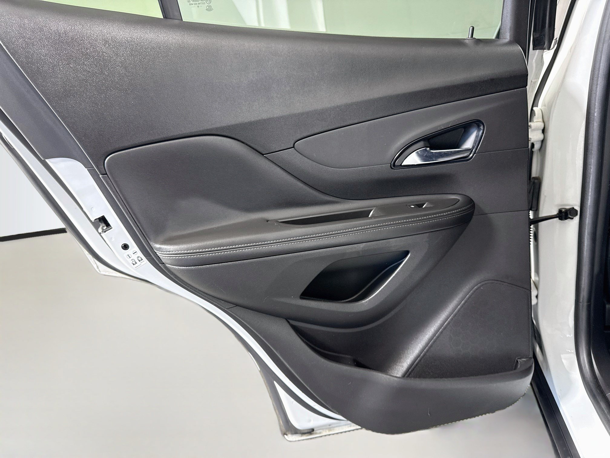 Used 2020 Buick Encore Preferred FWD image 26