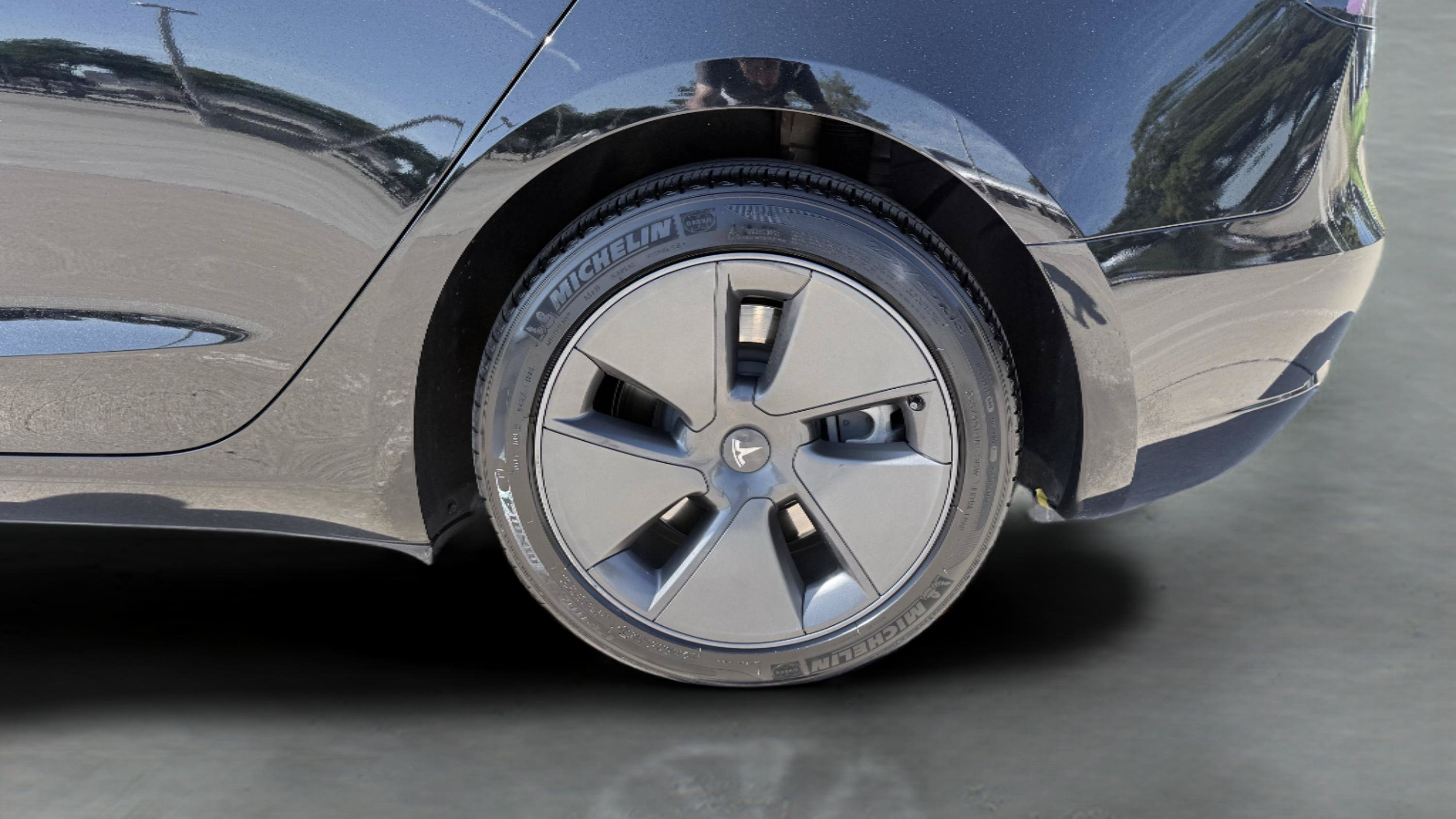 Used 2023 Tesla Model 3 Standard Range RWD image 11