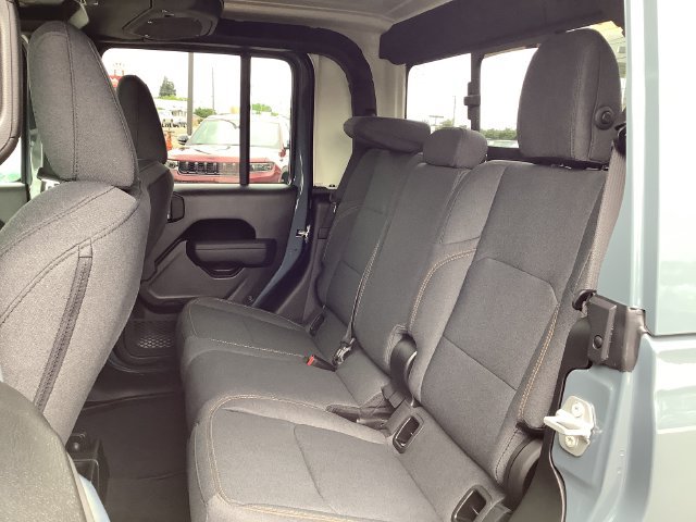 New 2026 Jeep Gladiator Sport AWD/4WD image 23