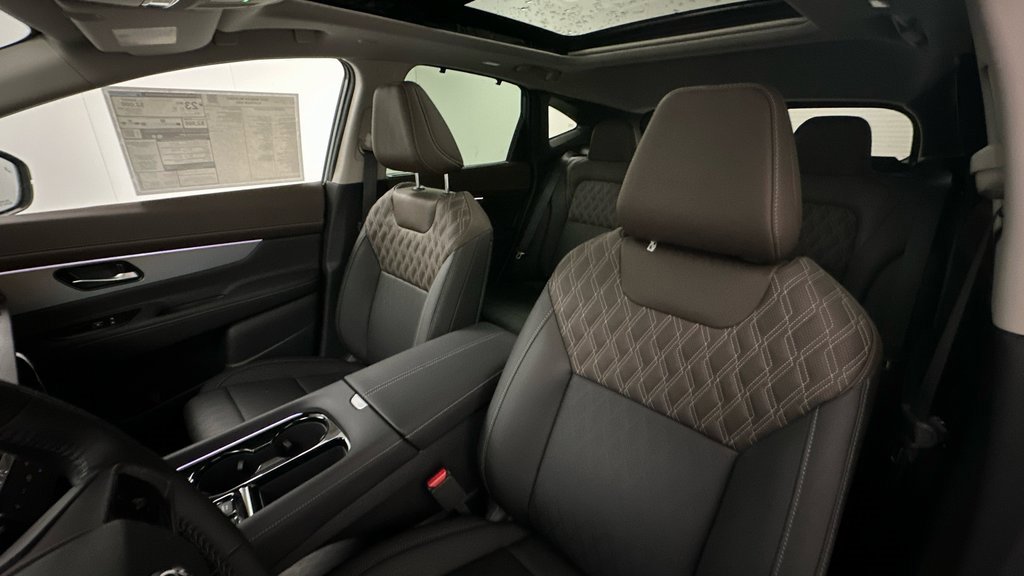 New 2025 Nissan Murano Platinum w/ Cargo Package image 9