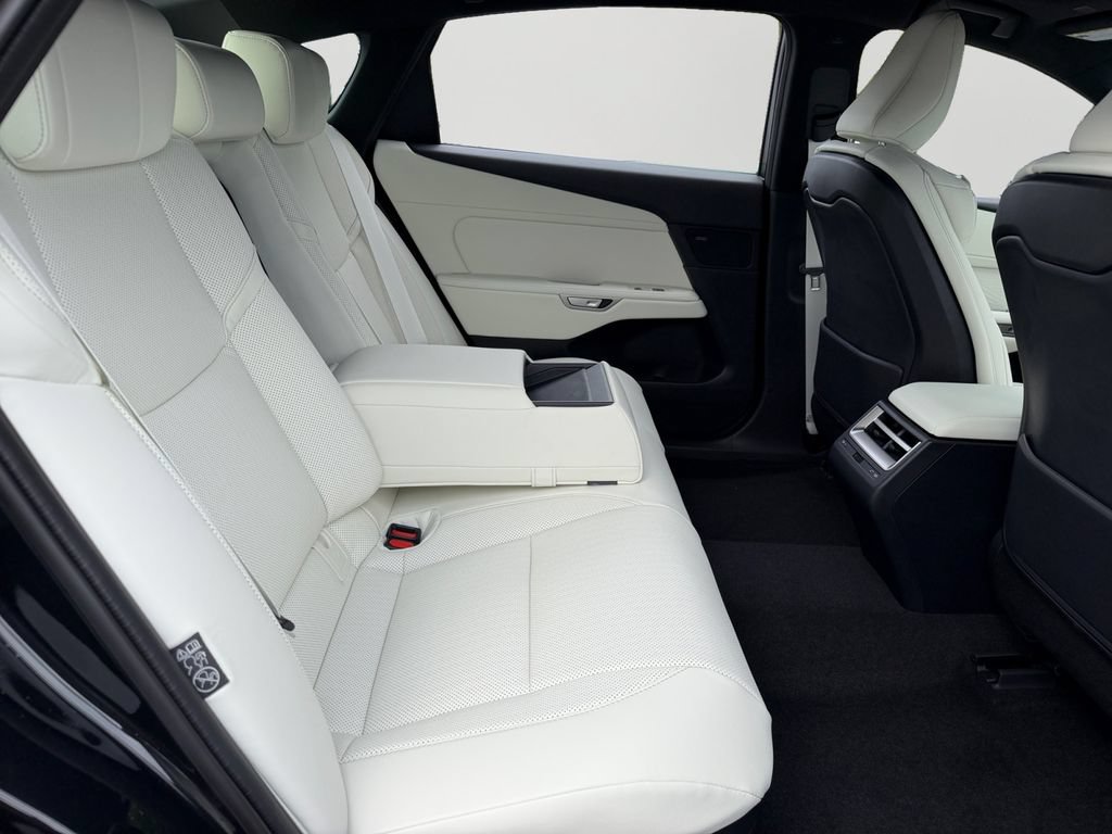 New 2026 Lexus ES 350h AWD w/ Cold Area Package image 6